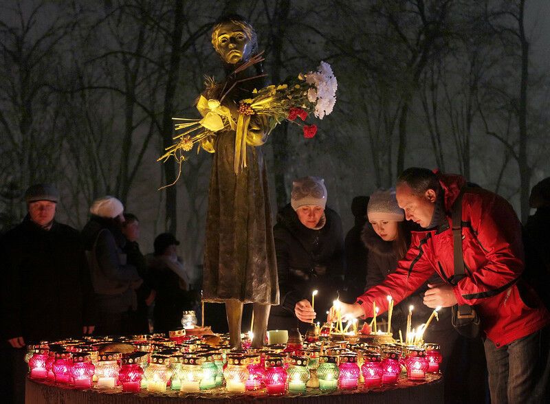 В Украине День памяти жертв голодоморов