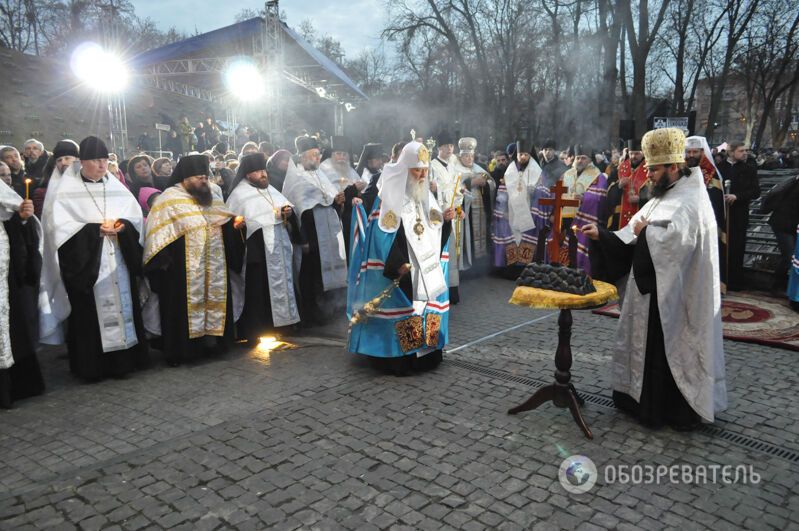 В Киеве почтили память жертв Голодомора: опубликованы фото и видео