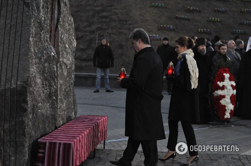 В Киеве почтили память жертв Голодомора: опубликованы фото и видео