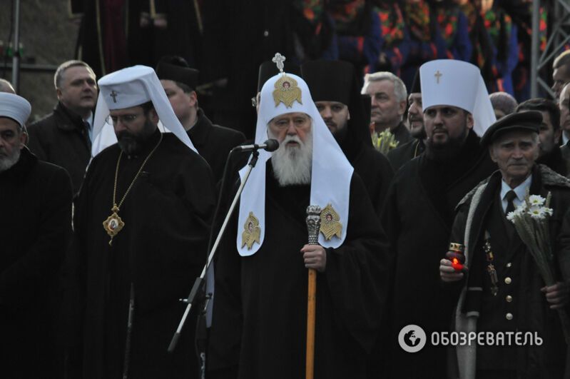 В Киеве почтили память жертв Голодомора: опубликованы фото и видео