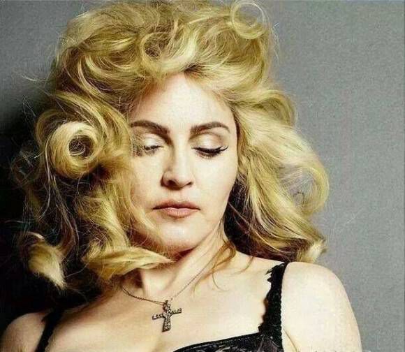 В сеть попали фотографии сильно постаревшей Мадонны до обработки в фотошопе