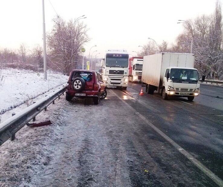 В Киеве в ДТП пострадал 8-месячный мальчик