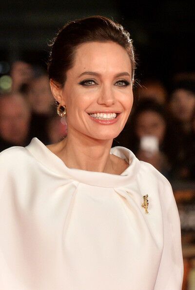 Анджелина Джоли - образец элегантности на красной дорожке