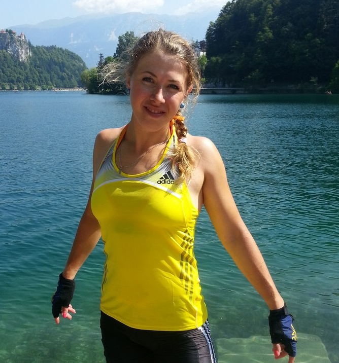 Украинскую биатлонистку час раздевали, чтобы увидеть в купальнике