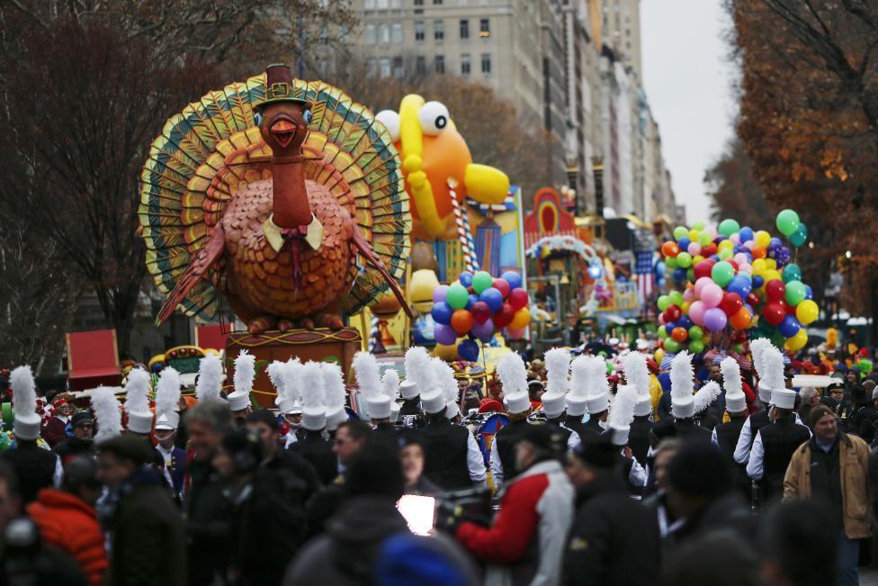 Нью-Йорк "захопили" гігантські іграшки. Грандіозний парад на честь Дня подяки