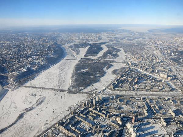 У мережі з'явилися фото зимового Києва з висоти пташиного польоту
