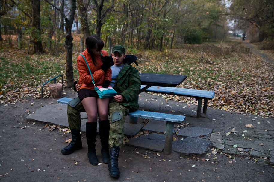 Життя в умовах війни: фоторепортаж з окупованого Донецька