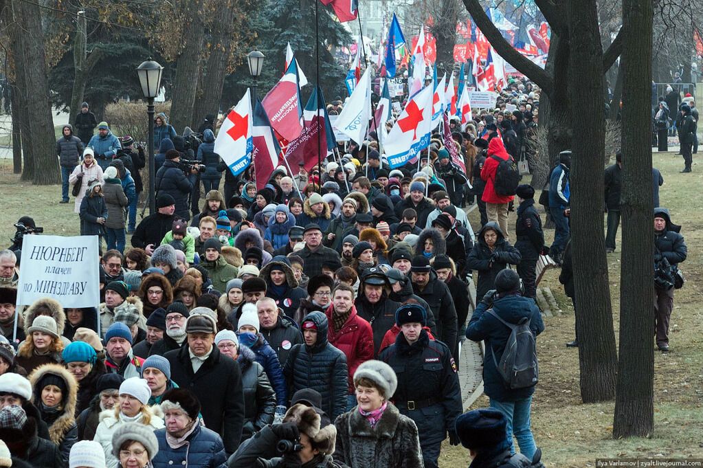 Я здоров, но без штанов. Россияне вышли на массовый протест врачей: опубликованы фото и видео