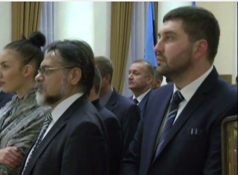 Два заступника мера Луганська аплодували "коронації" ватажка "ЛНР" Плотницького