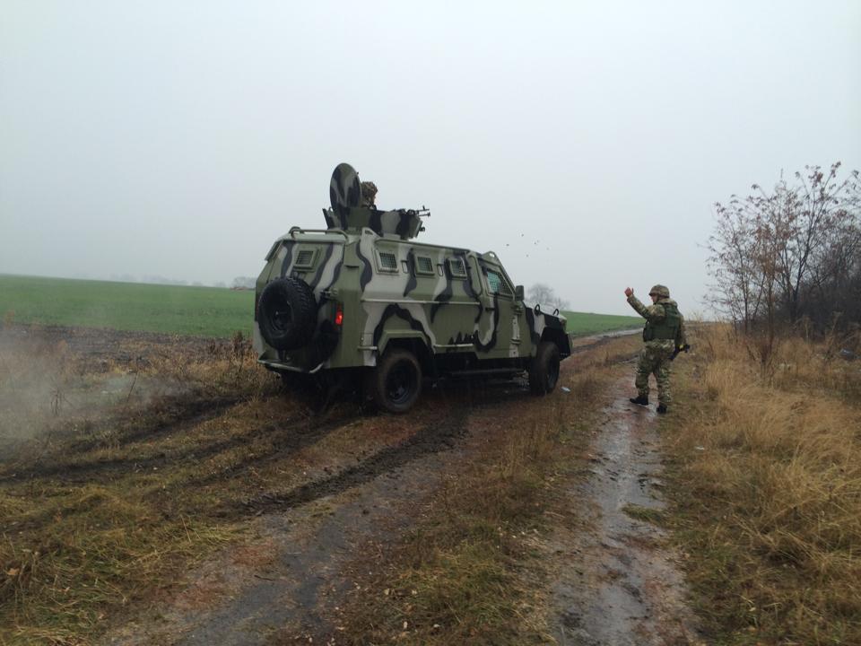 В мережі показали "прогулянку" на вітчизняному броньовику "Кугуар": опубліковано фото