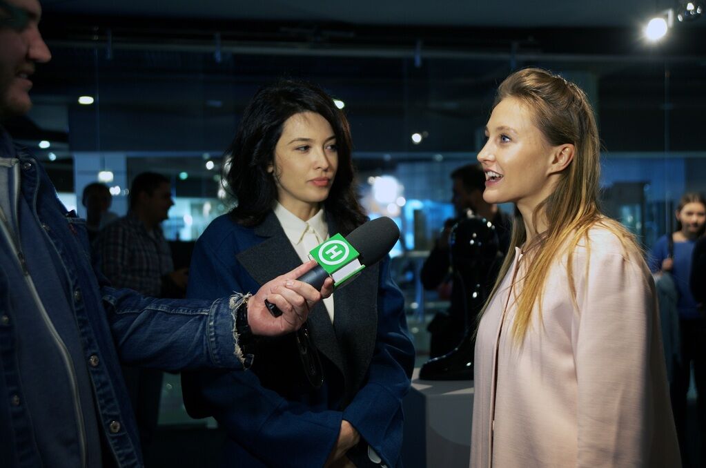 Украинские звезды посетили открытие патриотической выставки "Заквітчані"