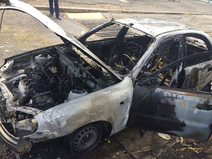 В Днепропетровске взорвали машину депутата Верховной Рады