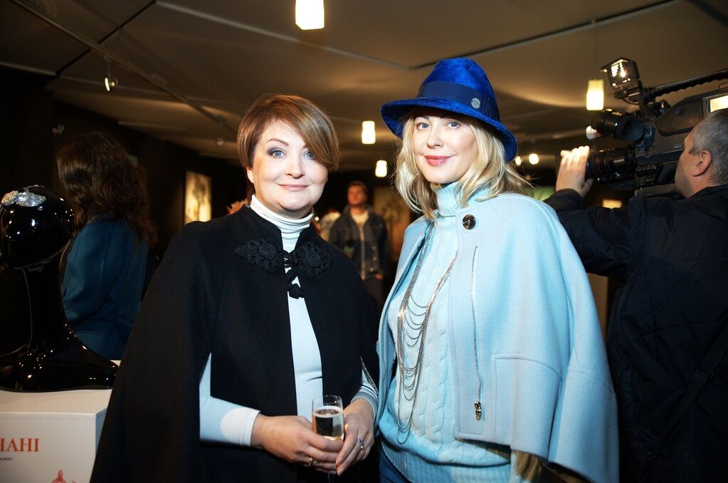 Украинские звезды посетили открытие патриотической выставки "Заквітчані"