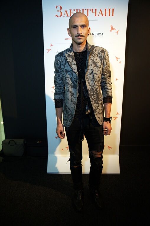 Украинские звезды посетили открытие патриотической выставки "Заквітчані"