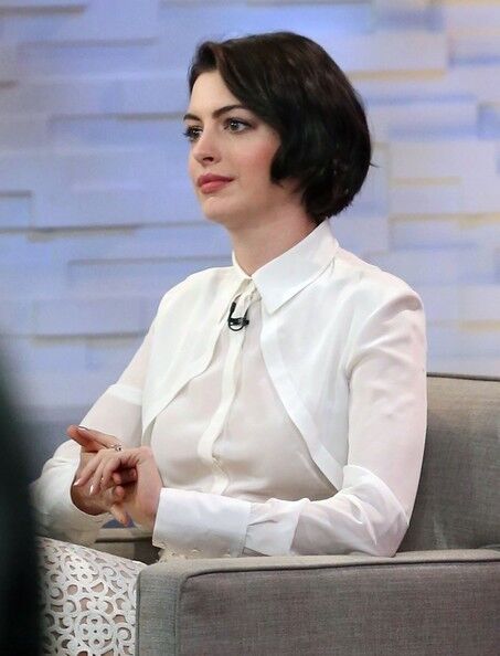 Что рассмешило Энн Хэтэуэй?