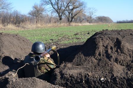 З'явилися фото будівництва трьох ліній оборони на Донбасі