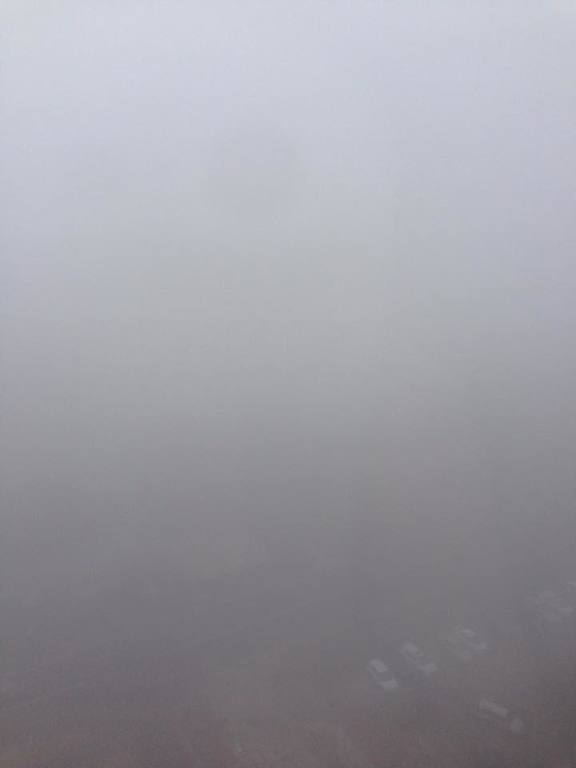 Киевляне радуются туману: так красиво - ни одной высотки