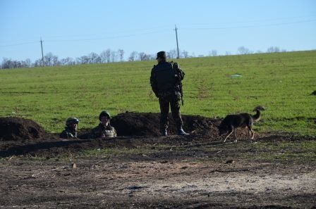 З'явилися фото будівництва трьох ліній оборони на Донбасі