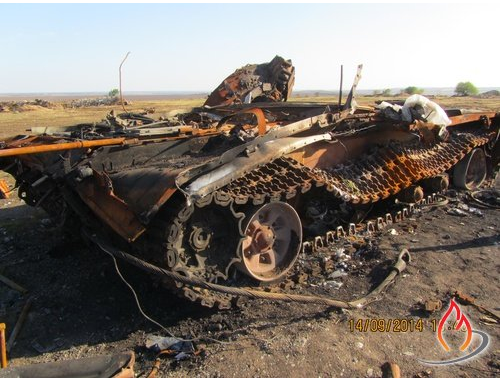 Миссия "Черный тюльпан" опубликовала новые печальные фото сгоревшей техники из зоны АТО
