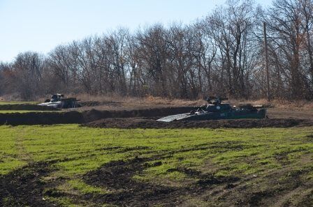 З'явилися фото будівництва трьох ліній оборони на Донбасі