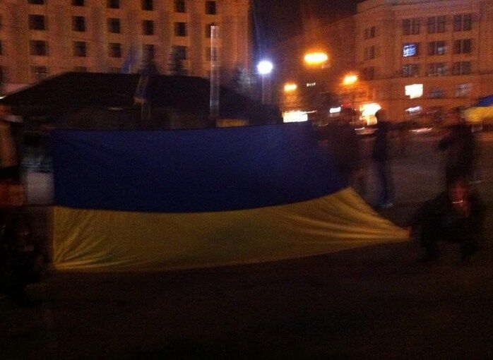Харьковчане подписали клятву защищать Украину, как себя: опубликованы фото 
