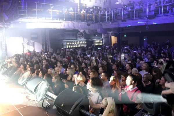 Kazaky в Киеве – страстные движения на шпильках и толпы поклонниц