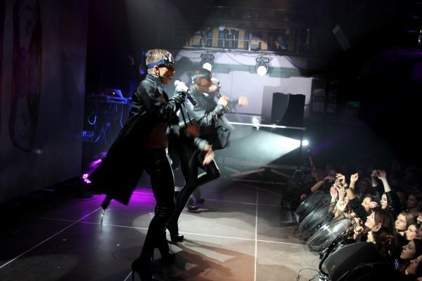 Kazaky в Киеве – страстные движения на шпильках и толпы поклонниц