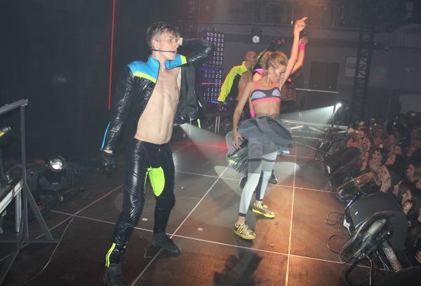 Kazaky в Киеве – страстные движения на шпильках и толпы поклонниц