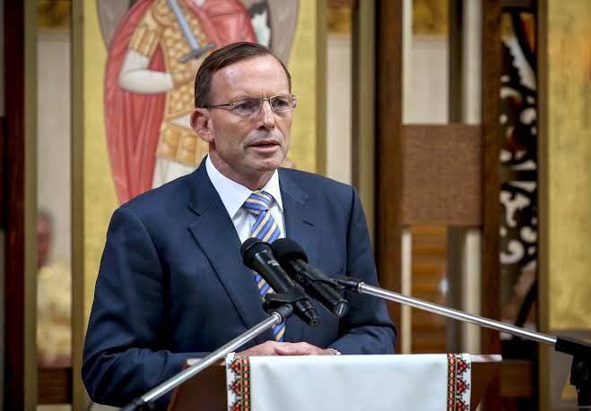 Порошенко помолился за Украину в соборе Мельбурна: опубликованы фото