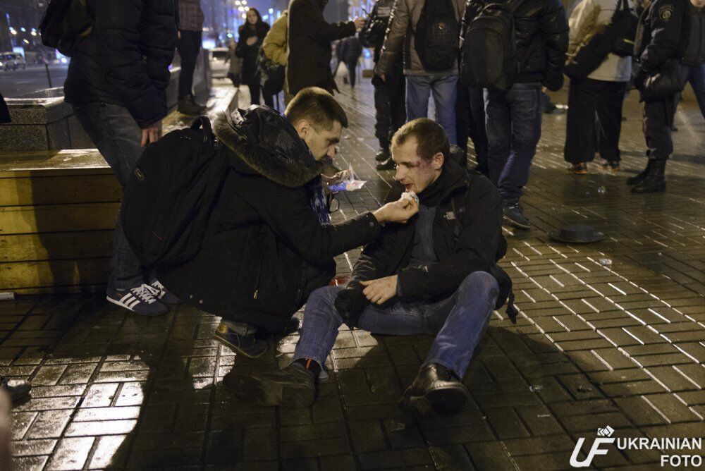 В Киеве произошла кровавая драка украинских и французских фанатов: фото пострадавших