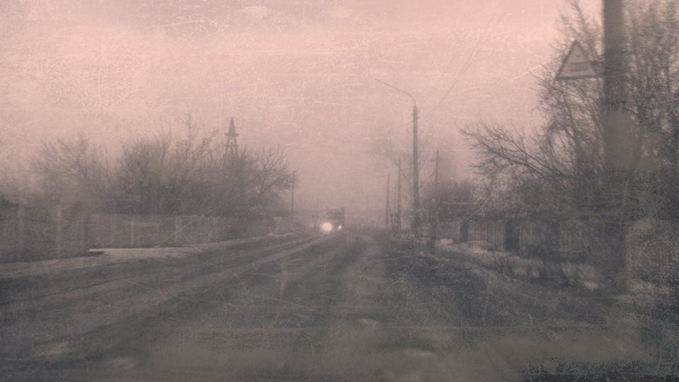 Опубліковані зловісні фотографії фронтових доріг на Донбасі