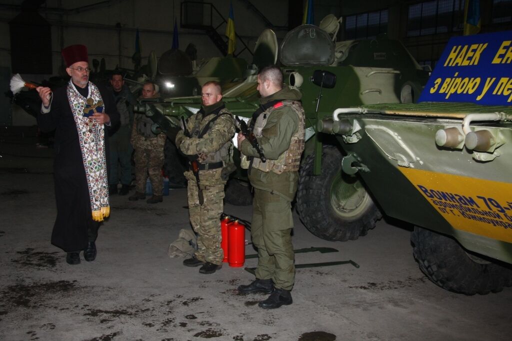 Южно-Украинская АЭС отремонтировала восемь БТРов для армии