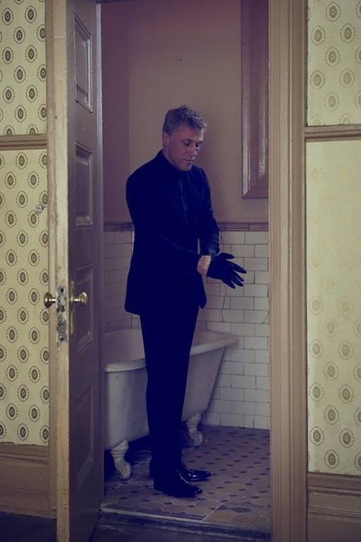 Новый злодей "бондианы" во всей красе