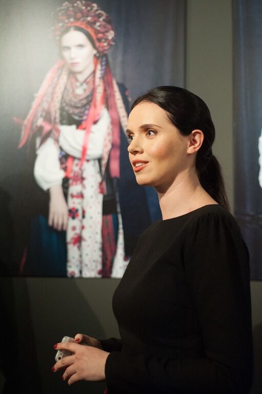 Ефросинина, Фреймут, Ребрик и другие звезды примерили традиционные украинские костюмы в проекте "Щирі"