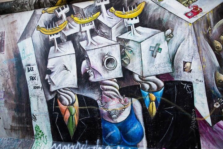 20 исторических рисунков, которые сохранились на Берлинской стене 