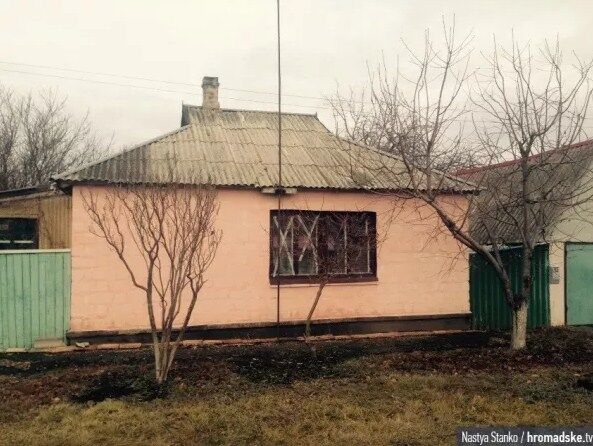 В сети показали жизнь "прифронтового" села на Луганщине: апокалиптические фото