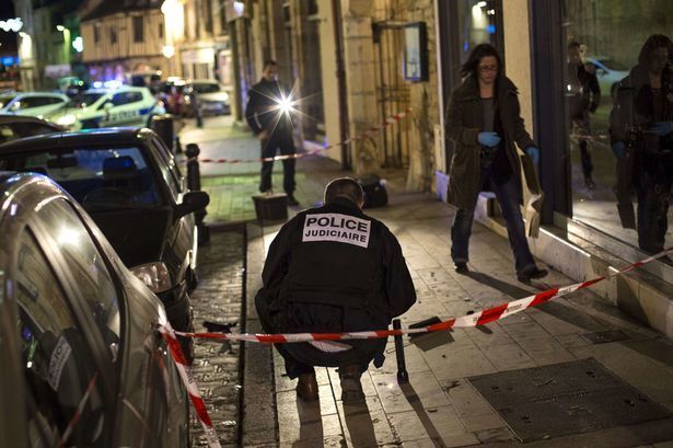 Во Франции автомобилист с криками "Аллах акбар" сбил 11 человек