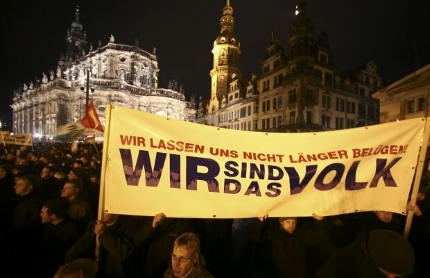 Свыше 17 тысяч человек в Дрездене протестовали против "исламизации" Германии
