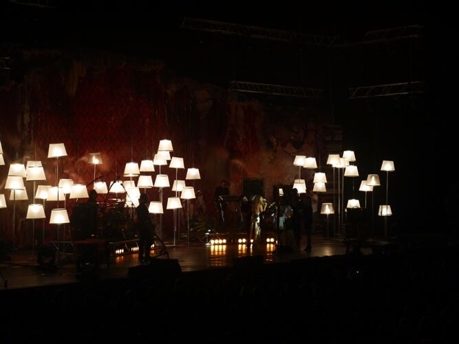 В Киеве с аншлагом прошел концерт Тины Кароль: зрители не могли сдержать слез