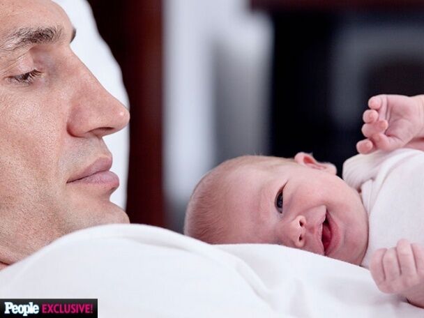 Новорожденная дочь Кличко стала звездой фотосессии 