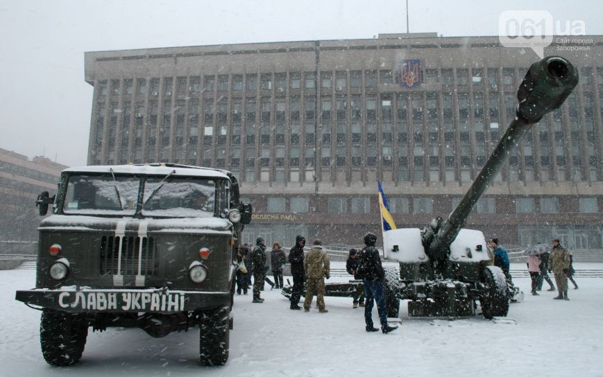 В Запорожье показали военную технику, "воевавшую" в зоне АТО: фото с выставки