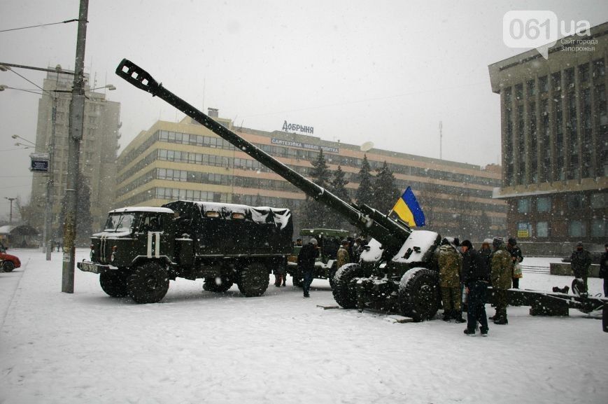 В Запорожье показали военную технику, "воевавшую" в зоне АТО: фото с выставки