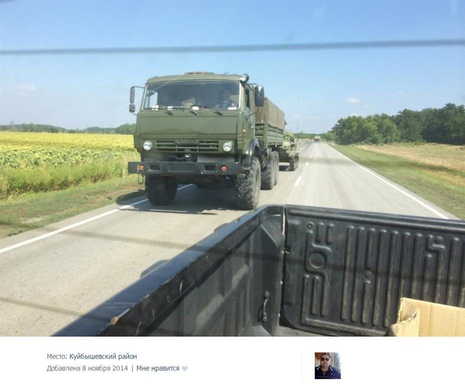 Росія залучила цивільних осіб для ремонту військового "металобрухту" на кордоні з Україною: фотофакт