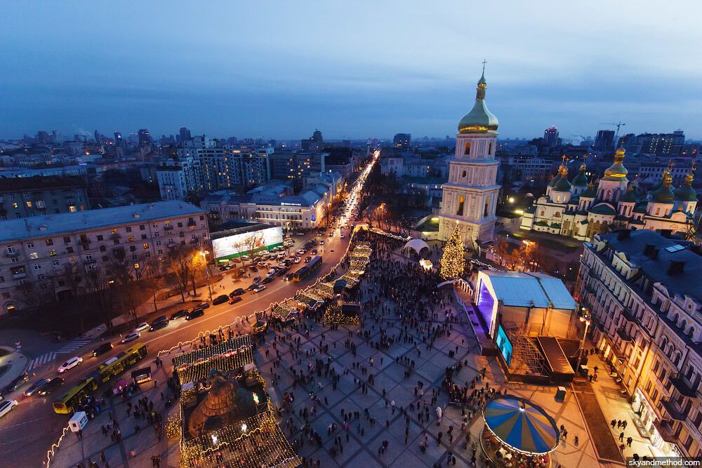 В сети появились фото главной новогодней елки Украины с высоты птичьего полета