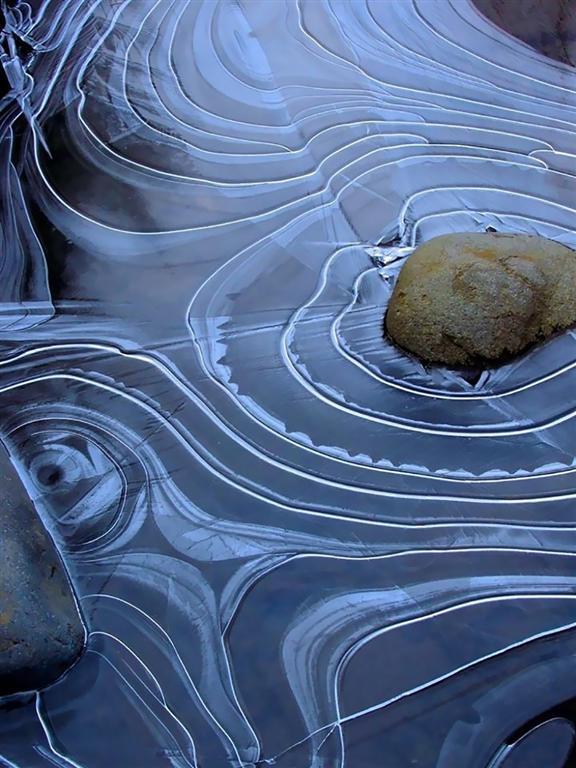 Вот что бывает в природе, когда в дело вступает зима