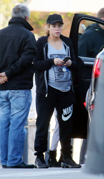 Беременная Шакира не отказывается от высоких каблуков