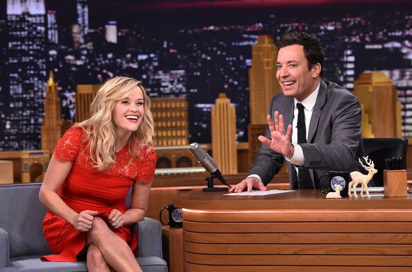 Риз Уизерспун дико весело 