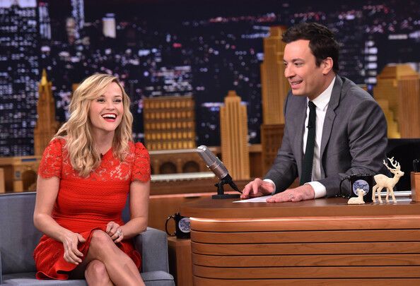 Риз Уизерспун дико весело 