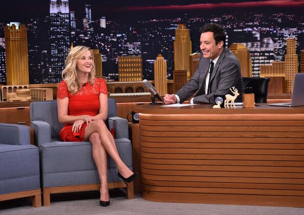 Риз Уизерспун дико весело 