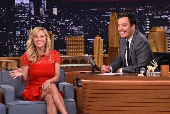 Риз Уизерспун дико весело 